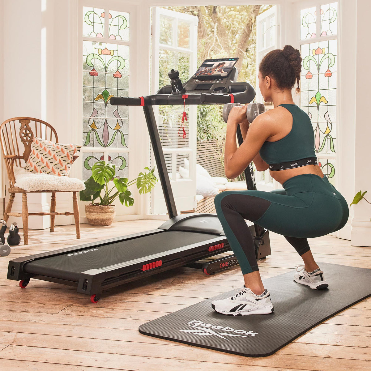 Reebok GT40z Folding Treadmill with Connected Fitness