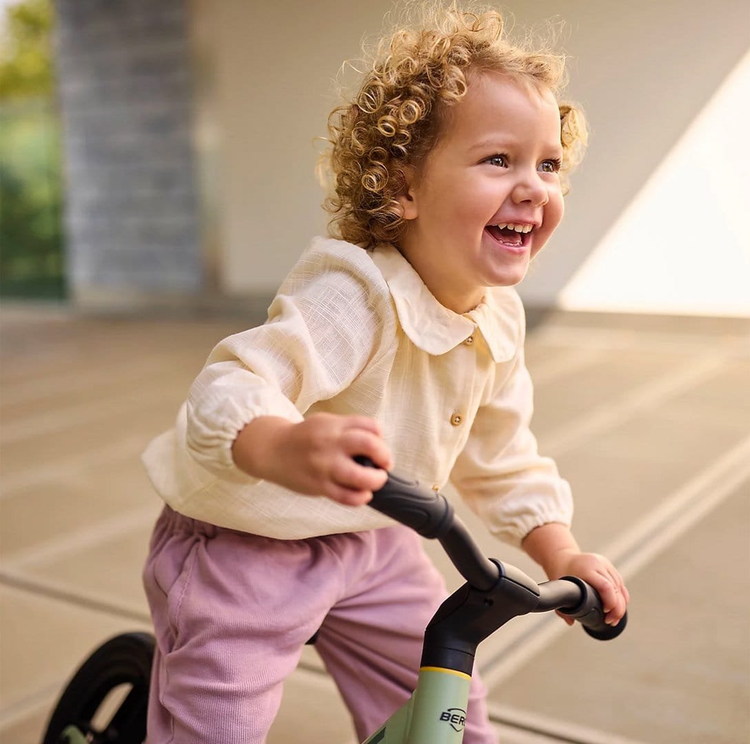 Berg Moov 10 Balance Bike Green
